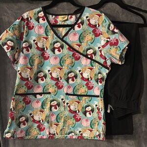 Tafford Holiday Print Scrub Top/ pant set